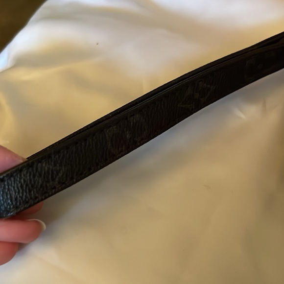 Vintage Louis Vuitton monogram wristlet w/ free LV shopping bag - Picture 5 of 16